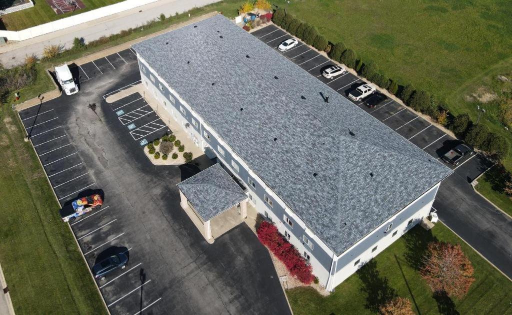 Days Inn & Suites By Wyndham Romeoville Buitenkant foto